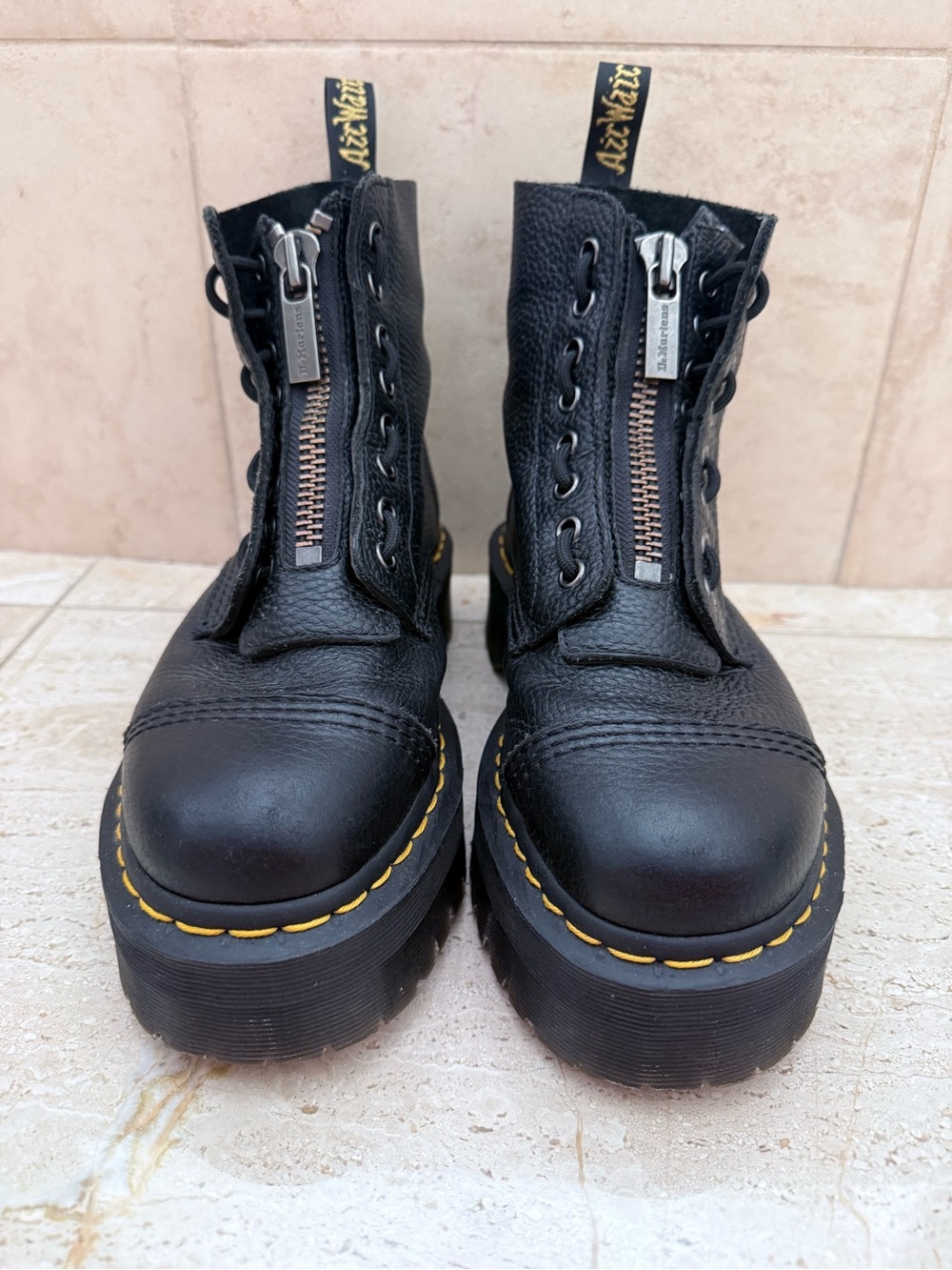 Dr. Martens Sinclair milled Black Leather Platform Zip Boots 39EU /W8
